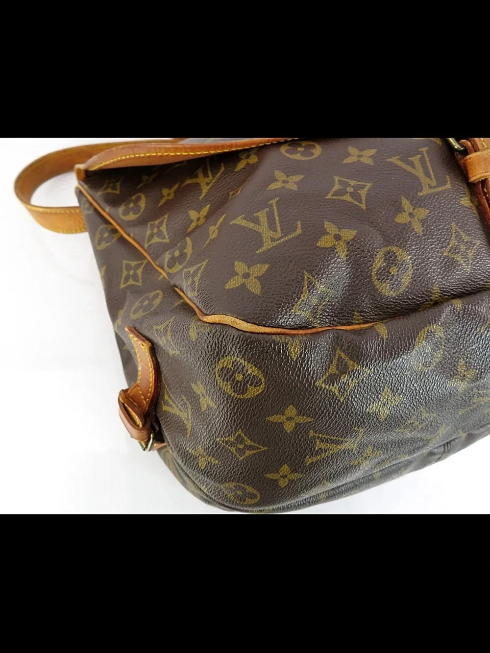 Louis Vuitton Monogram Canvas Messenger Bag with Natural Vachetta Trim